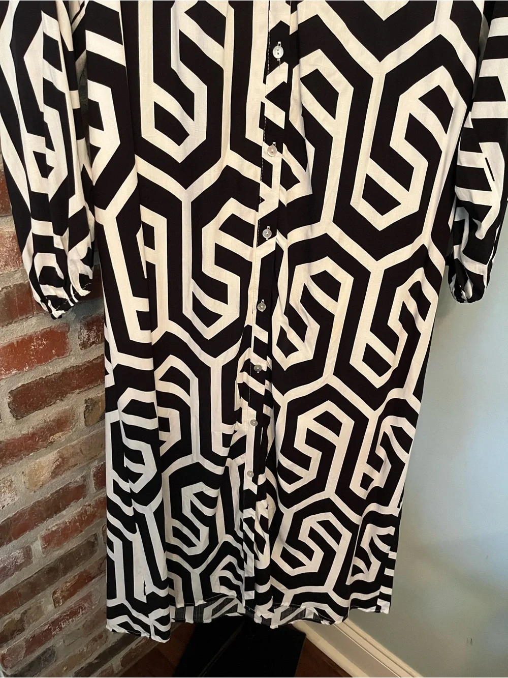 SSYS black and white geometric print button-front shirt midi dress | size small - Picture 3 of 8